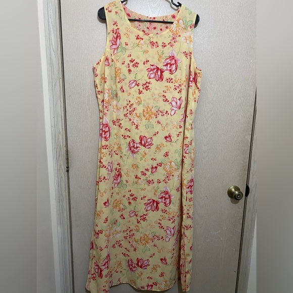 Vintage Dresses & Skirts - Vintage Reservable Maxi Dress - Yellow and Pink Florals - Size 2XL
